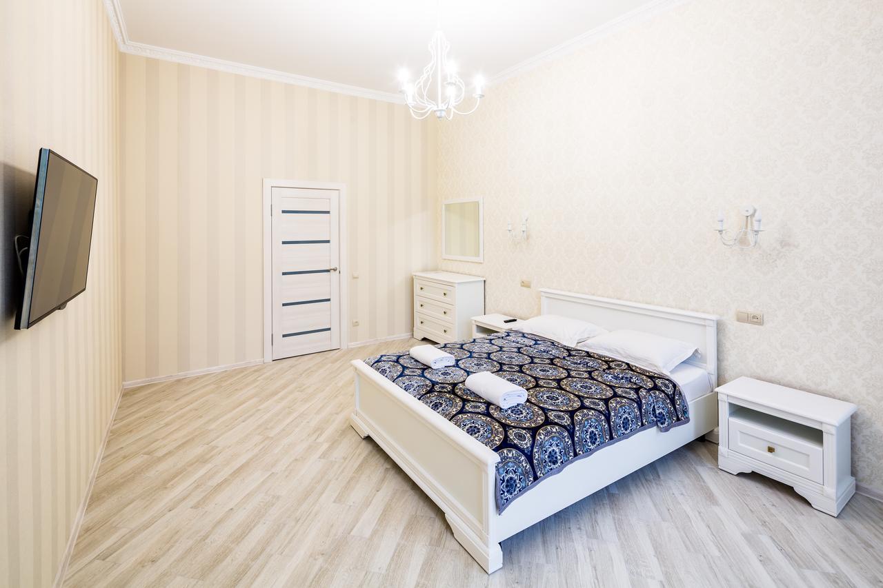 Leogrand Vip Apartments On Udatnogo 4 리비프 외부 사진