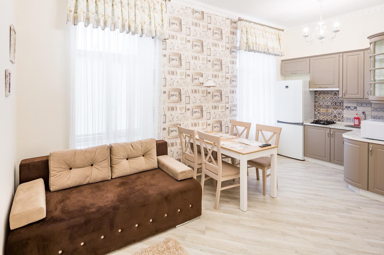 Leogrand Vip Apartments On Udatnogo 4 리비프 외부 사진